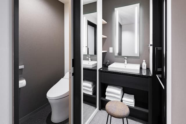 Standard Triple Room (12th-23rd Floor) - Non-Smoking · photo 7
