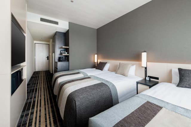 Standard Triple Room (12th-23rd Floor) - Non-Smoking · photo 3