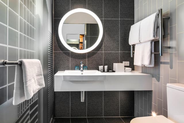Habitación Estándar con Cama Queen - Desayuno Gratuito · foto 6