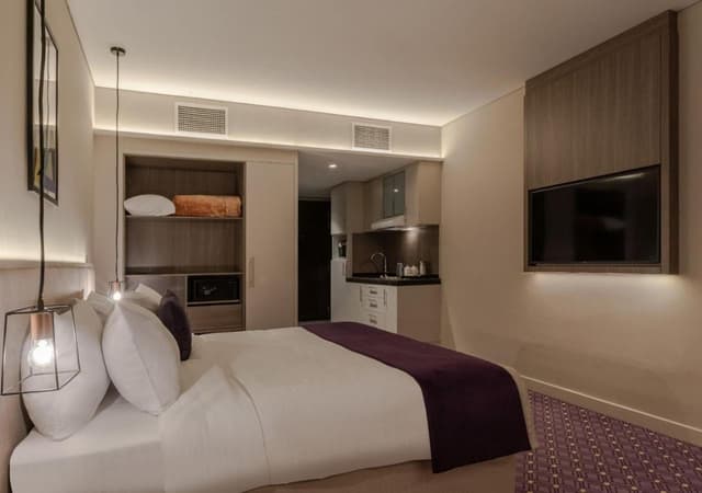Deluxe King Room · photo 5
