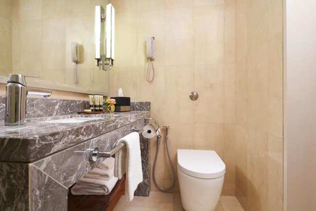 Standard Queen Loft - Top Floor · photo 5