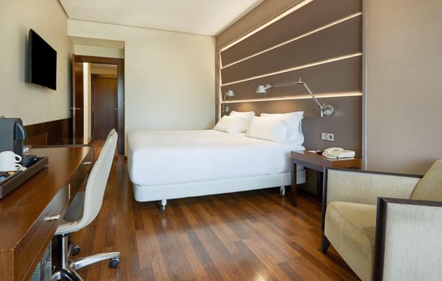 Habitación Doble o con Dos Camas Superior Nuevo Estilo con Cama Extra (2 Adultos + 1 Niño) · foto 1