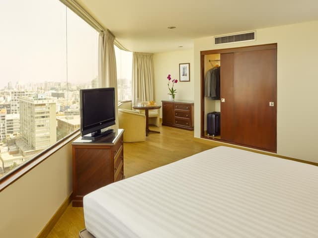 Superior King Room · photo 4