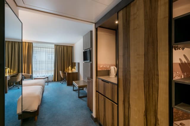 Standard Room · photo 8