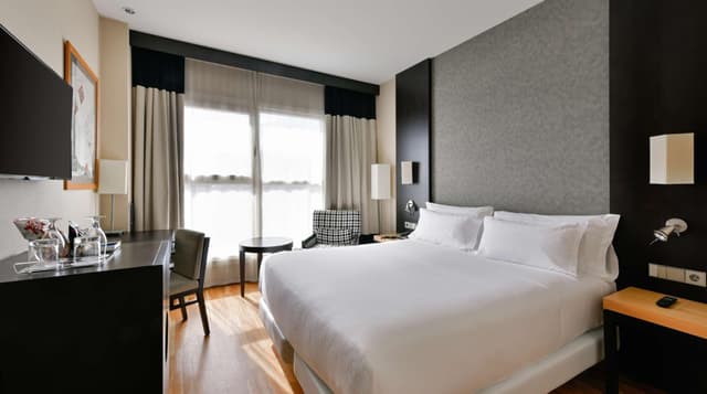 Standard Double or Twin Room · photo 1