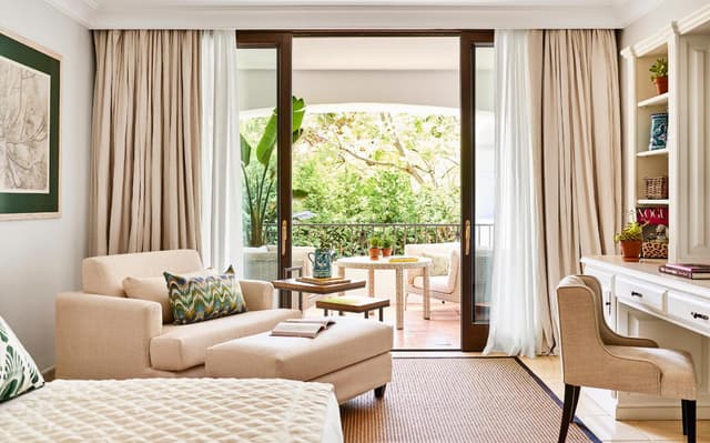 Deluxe Double or Twin Room · photo 1
