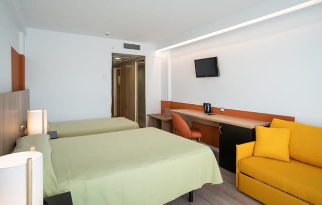 Family Room (3 Adults + 2 Children) · foto 4