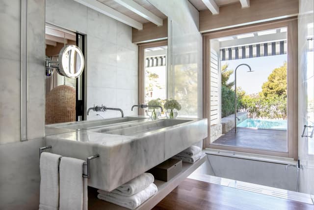 Bungalow Suite with Pool and Garden View · photo 7