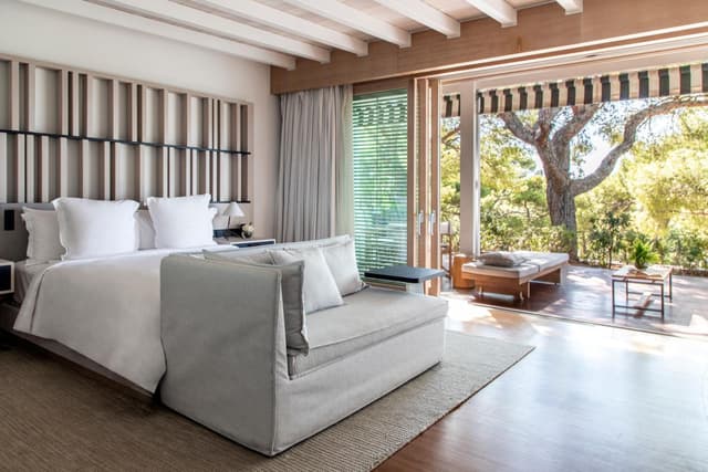 Bungalow with King Bed and Garden View · photo 3