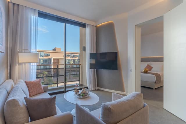 CR Suite Avenue · foto 1