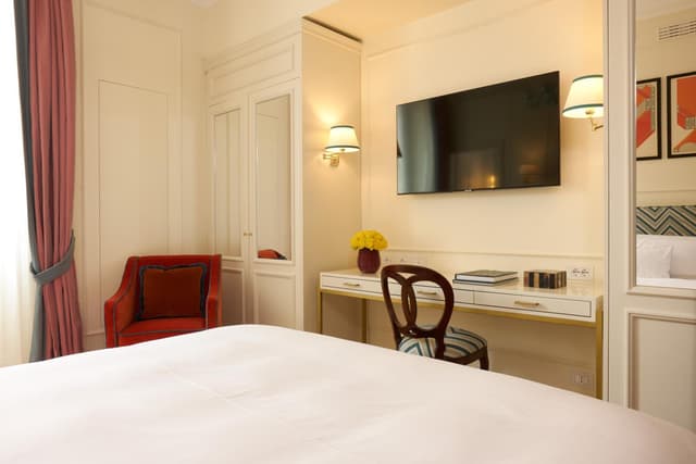 Deluxe Double or Twin Room · photo 6