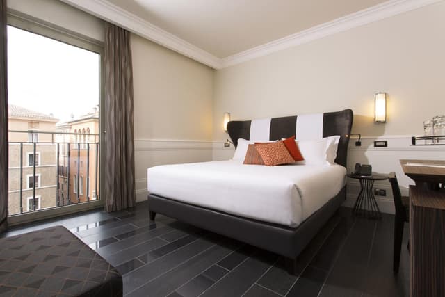 Classic Double Room · photo 5