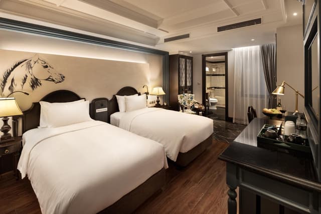 Superior Double or Twin Room - No Window · photo 3