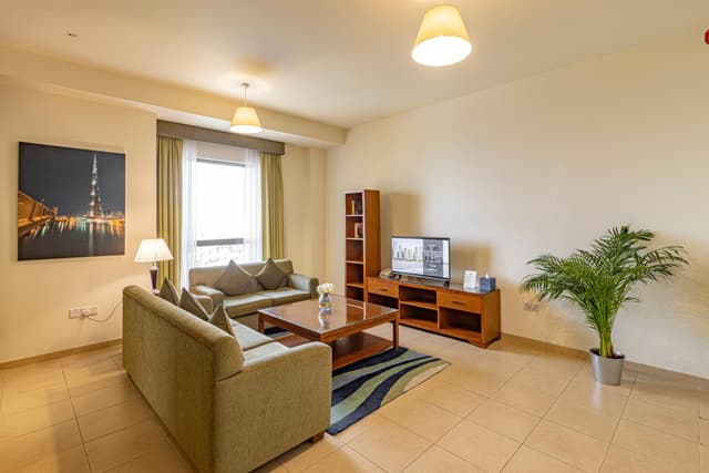 One Bedroom Apartment - Sea View - 25% off on F&B, Just Steps from JBR Beach · photo 3