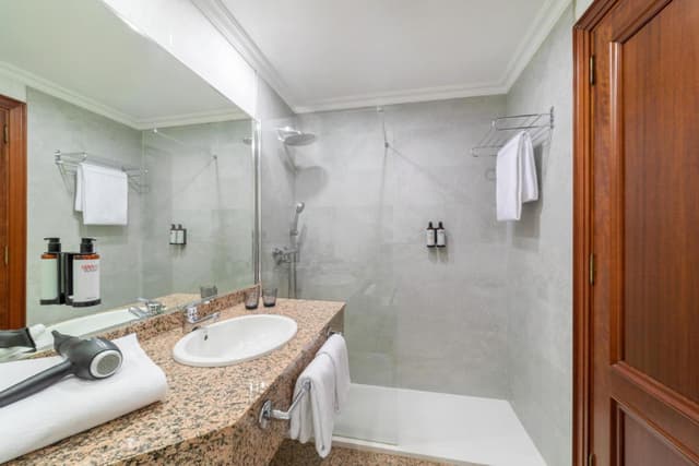 Standard Room · photo 5