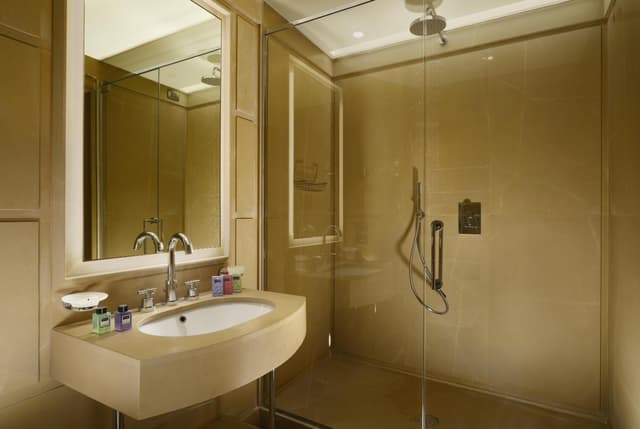 Superior Double or Twin Room · photo 3