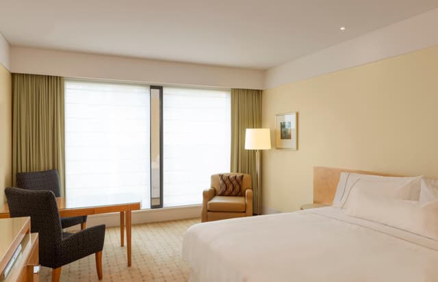 Tower Superior King Room · photo 4