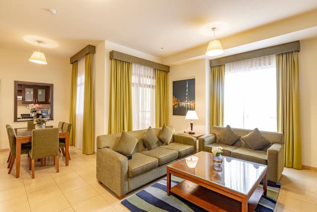 One Bedroom Apartment - Marina View - 25% off on F&B, Just Steps from JBR Beach · photo 3