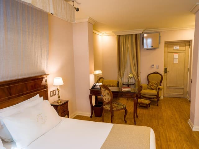 Melia Room King Bed · photo 7