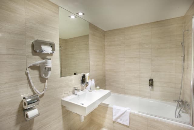 Double Or Twin Room · photo 3