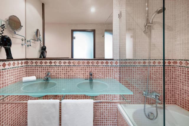 King Room with Garden View · photo 3