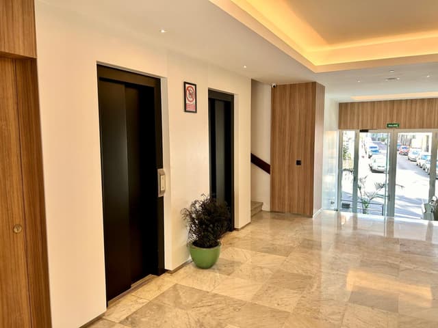 Superior One-Bedroom Apartment · photo 6