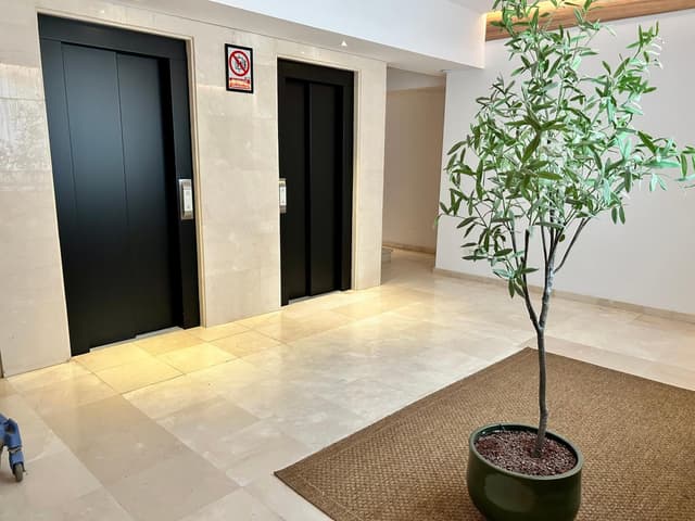 Superior One-Bedroom Apartment · photo 2
