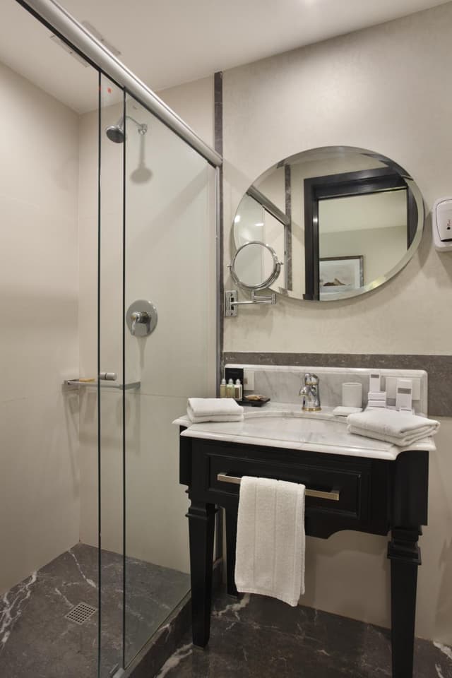 Standard Twin Room - No View · photo 3