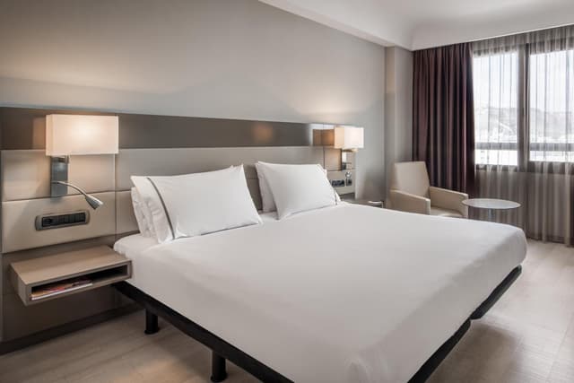 Standard King, Guest room, 1 King · photo 1