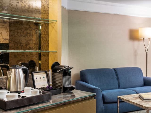 Suite con vista a la ciudad - Acceso al salón · foto 5
