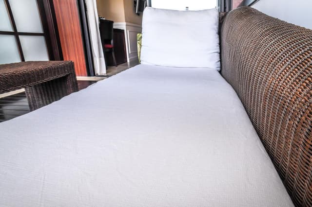 Budget Double or Twin Room · photo 5