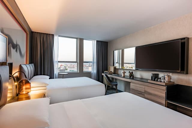 Double Room with Two Double Beds and City View · photo 6
