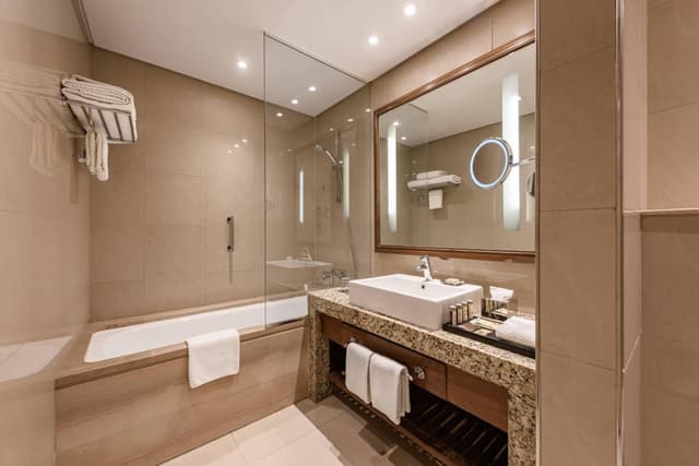 Family Guest Room, Pool View, 2 Twin Beds · photo 7