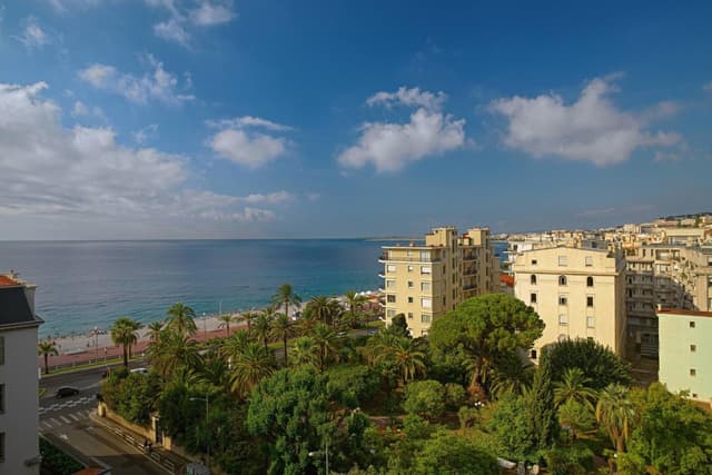 Deluxe Twin Room with Partial Sea View · photo 6