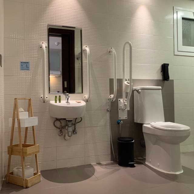 Deluxe Accessible Room · photo 1