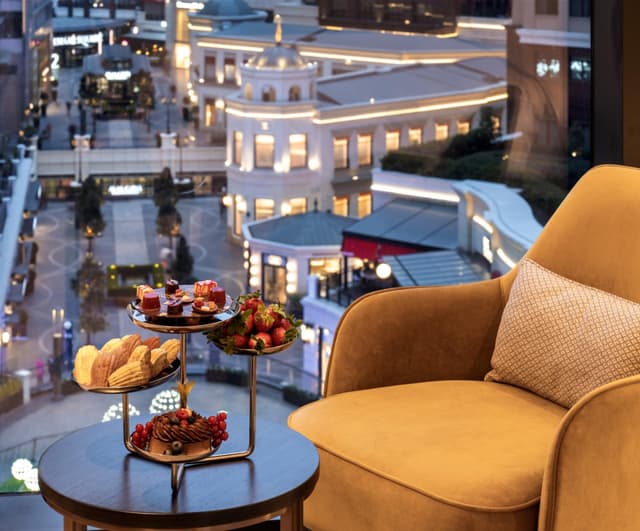 Premier Square View King · photo 2