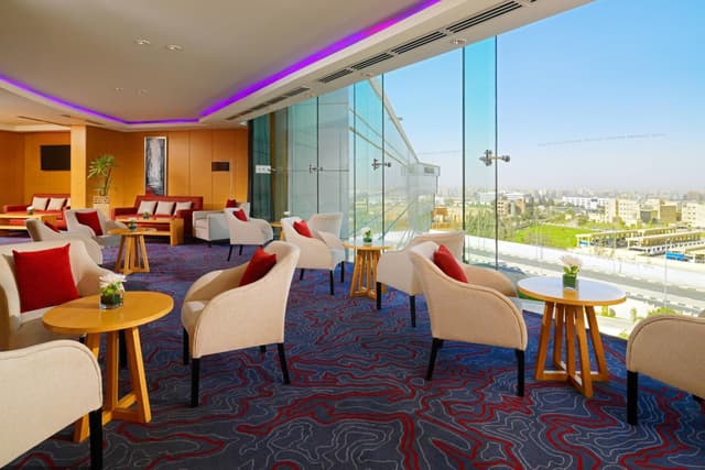 Club Queen Room with Two Queen Beds - Club Level · photo 3