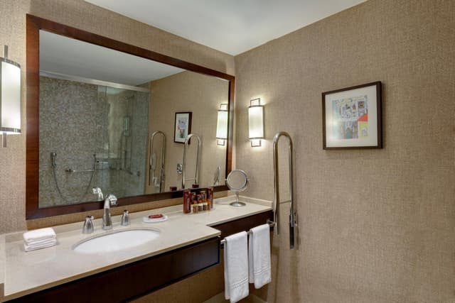 Classic King Room, Guest room, 1 King, Mountain view · photo 3