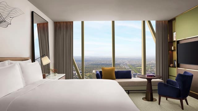 Deluxe, City View, 1 King Bed · photo 1