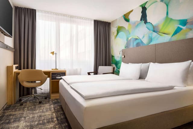 King Size Double Room - Non-Smoking · photo 1