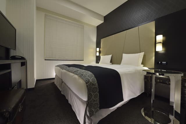 Premium Hollywood Twin Room with Complimentary Breakfast · photo 1