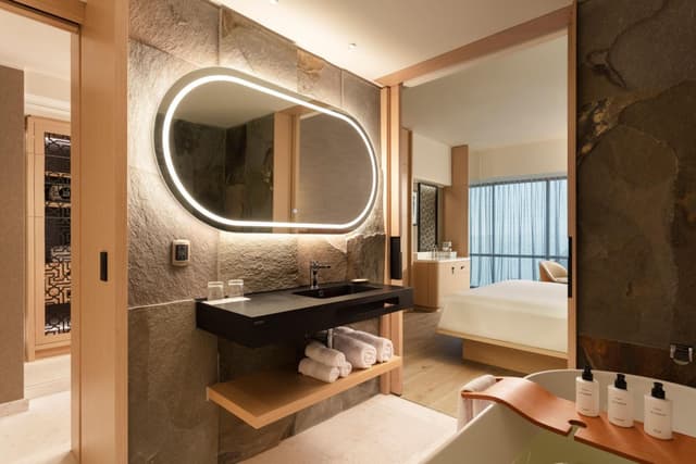 Contemporary Classic Room with One King Bed and Oceanfront · foto 6