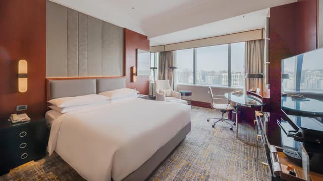 Deluxe King Room · photo 1