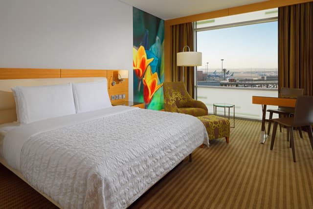 Club King Room - Club Level · photo 1
