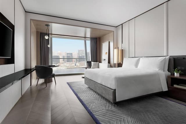 Deluxe King Room with River View · photo 1