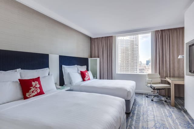 Deluxe Guest room, 2 Double Beds with Cityscape View · photo 1