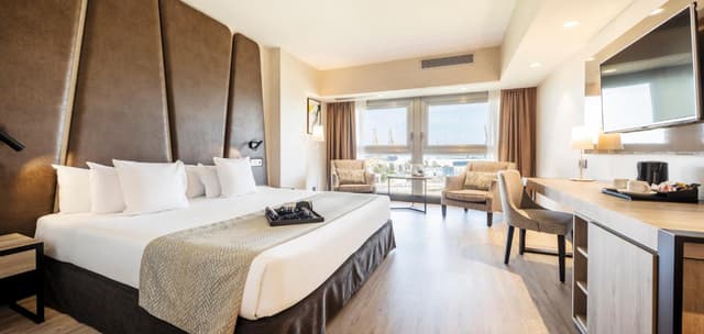 Double Room with Harbor View · photo 2