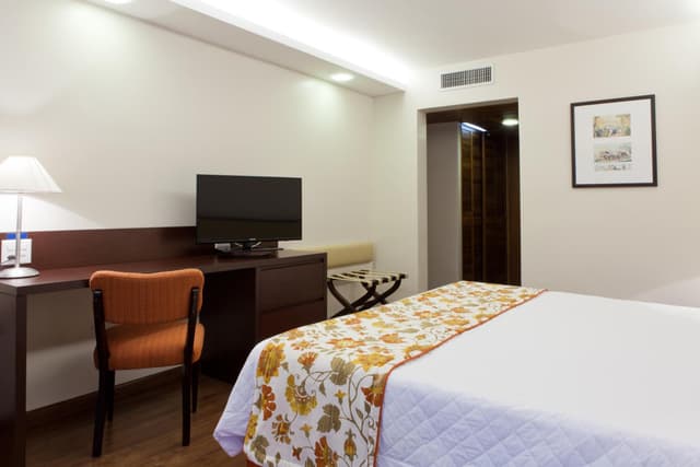 Classic Room · photo 1