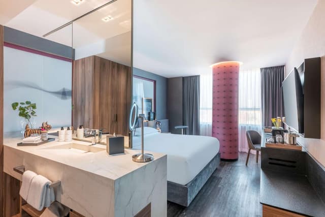King Room with City View · photo 1