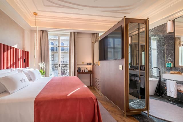 Deluxe Double Room with City View · photo 2